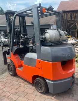Propane Forklifts - Toyota 7FGCU30 (5)