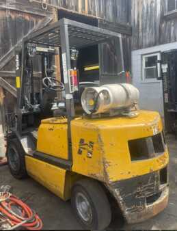 Propane Forklifts - Yale GLP060 (2)