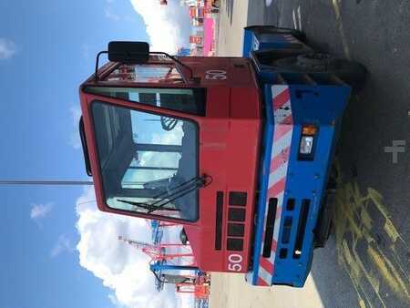 Trator de terminal 2006  CVS Ferrari TT2516BV (4x2) (4)