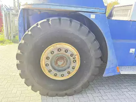 Montacargas diésel 2008  SMV Konecranes SMV52-1200B (7)