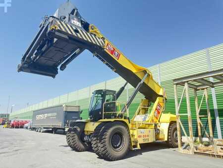 Reach stacker 2017  Hyster RS4633IH (1)