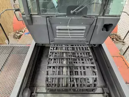 Reach stacker 2007  Linde C4535TL5 (7)