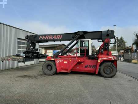 Reachstacker 2013  CVS Ferrari F258.6 (9)