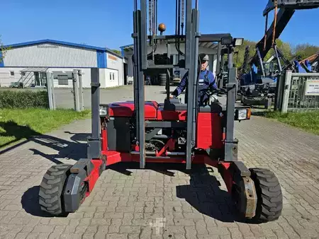 Chariots élévateurs transportables 2013  Moffett M4-25.4 (6)