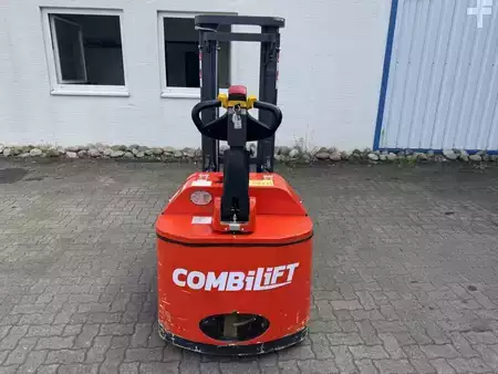 Apilador eléctrico 2021  Combilift SC1500 (6)