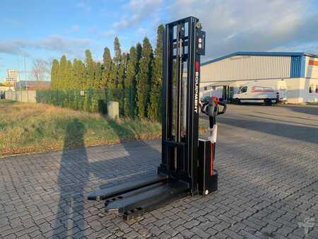 Stacker pedestre 2023  EP Equipment ESL122 (1)