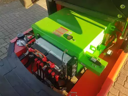 Montacargas Eléctrico (4 ruedas) 2021  EP Equipment EFL302 (9)