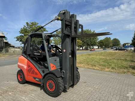 Propane Forklifts 2015  Linde H50T (2)