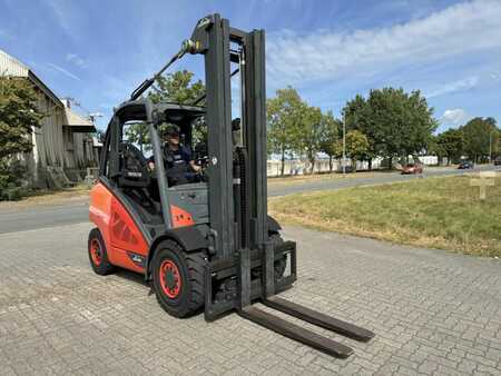 Propane Forklifts 2015  Linde H50T (3)