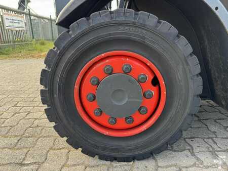 Propane Forklifts 2019  Linde H40T (8)