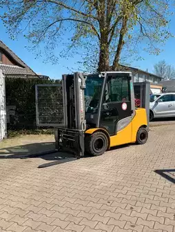 Chariots élévateurs GPL 2019  Jungheinrich TFG 435 (1)