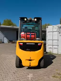 Chariots élévateurs GPL 2019  Jungheinrich TFG 435 (10)