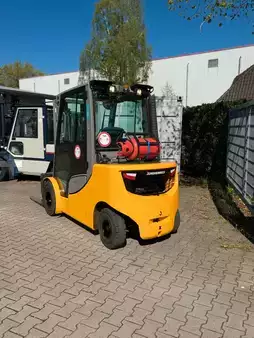 Chariots élévateurs GPL 2019  Jungheinrich TFG 435 (3)