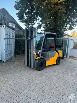 Chariots élévateurs GPL 2020  Jungheinrich TFG 435 (11)