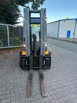 Chariots élévateurs GPL 2020  Jungheinrich TFG 435 (15)