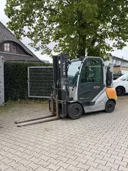 Diesel gaffeltruck 2015  Still RX 70-35 (1)