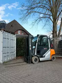 Wózki gazowe 2017  Still RX 70-25t (1)