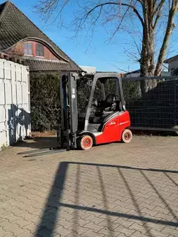 Dieselový VZV 2016  Linde H16D (1)