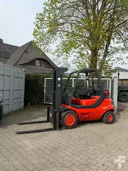 LPG heftrucks 1998  Linde H30T (1)