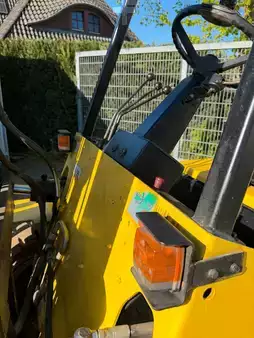 Gázüzemű targoncák 1997  Hyster H4.00XLS6 (17)
