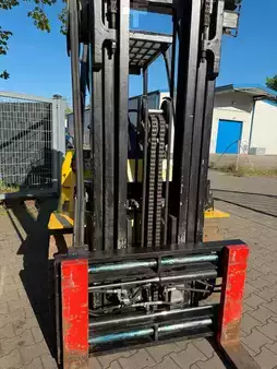 Gázüzemű targoncák 1997  Hyster H4.00XLS6 (6)