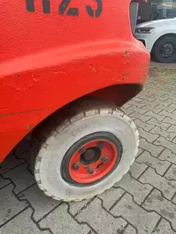 LPG heftrucks 1997  Linde H30T (16)