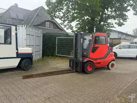 LPG heftrucks 1997  Linde H30T (1)
