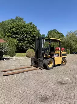 Empilhador a gás 1998  Daewoo G40s (1)