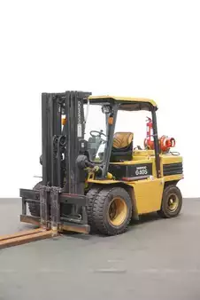 LPG heftrucks 1998  Daewoo G40s (1)