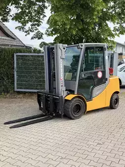 LPG heftrucks 2019  Jungheinrich TFG 435 (1)