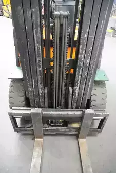 Treibgasstapler 2002  Daewoo G25B (3)