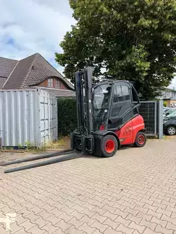Empilhador diesel 2019  Linde H45D (1)
