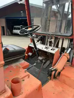 Chariots élévateurs diesel 1978  Clark C500-Y110PD (8)