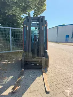 Gázüzemű targoncák 2018  Doosan G25P-5 (3)