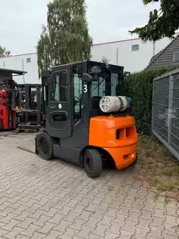 Gázüzemű targoncák 2018  Doosan G25P-5 (4)
