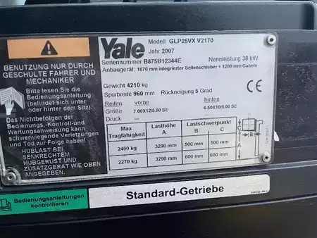 Carretilla elevadora GLP 2007  Yale  GLP 25 VX (10)