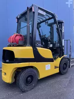 Carretilla elevadora GLP 2007  Yale  GLP 25 VX (6)