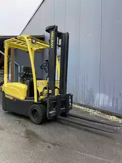 Chariots électriques à 3 roues 2013  Hyster  J2.0XNT (6)