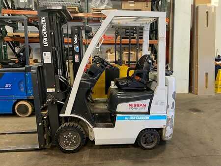 Propane Forklifts 2017  Unicarriers MCP1F1A18LV (1)