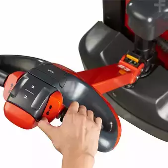 Lavtløftende truck 2026  Linde MT15 (3)