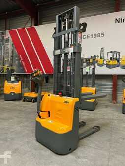 Fahrerstandstapler 2024  Xilin CDD15R-E (2)