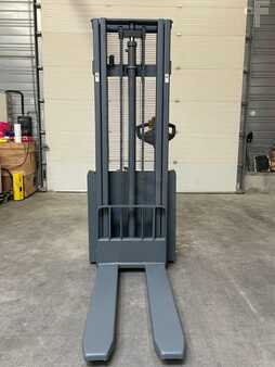 Fahrerstandstapler 2024  Xilin CDD15R-E (4)