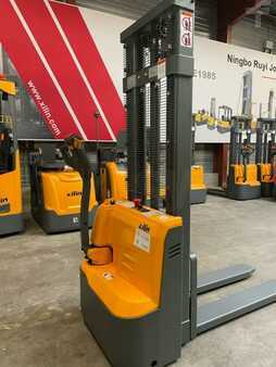 Fahrerstandstapler 2024  Xilin CDD15R-E (5)