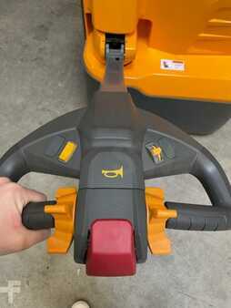 Fahrerstandstapler 2024  Xilin CDD12R-ES (2)