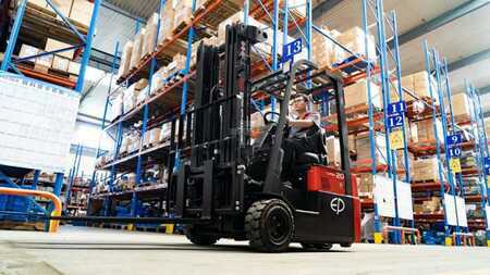 Eléctrico - 4 rodas 2025  EP Equipment CPD15/18/20TVL (4)