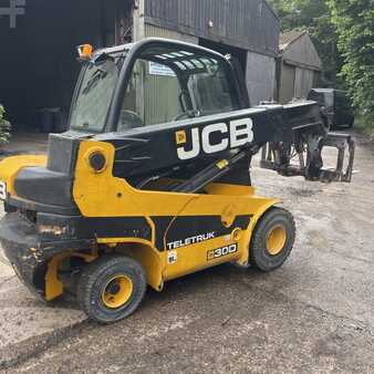 Chariots téléscopiques fixes 2015  JCB TLT30 (1)
