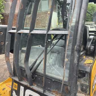 Chariots téléscopiques fixes 2015  JCB TLT30 (4)
