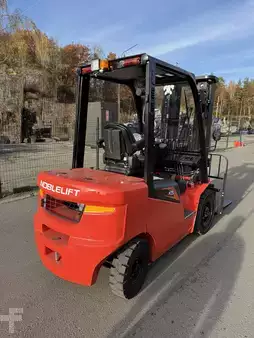 Elektryczne 4-kołowe 2025  Noblelift CPD25 (5)
