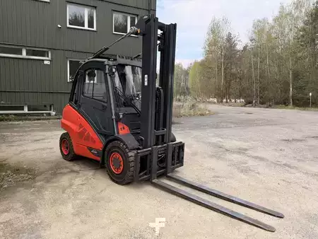 Wózki widłowe diesel 2019  Linde H50D-02 (1)