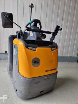 Schlepper 2021  Jungheinrich EZS 350 (3)